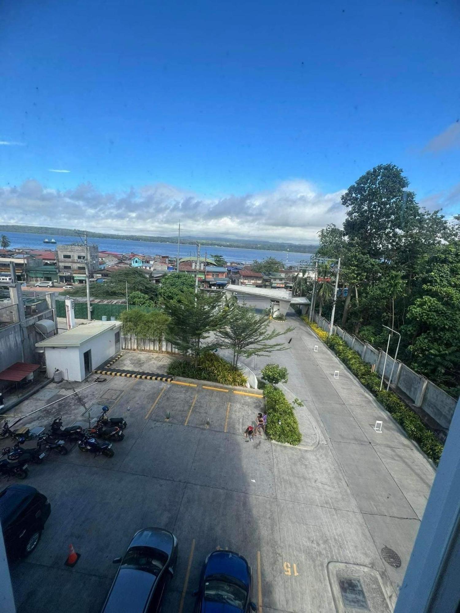 Davao Condo 2Br Pool Wifi Netflix Экстерьер фото